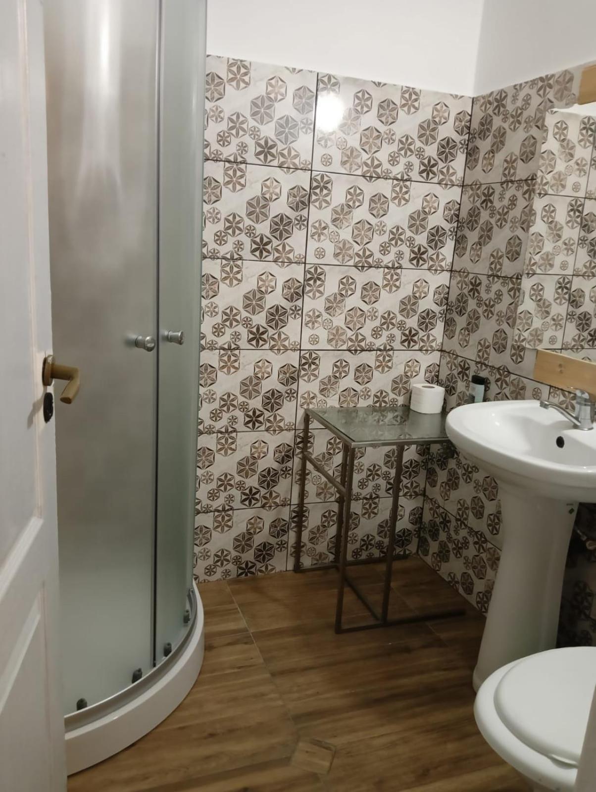 Zen Hostel Cluj-Napoca Luaran gambar