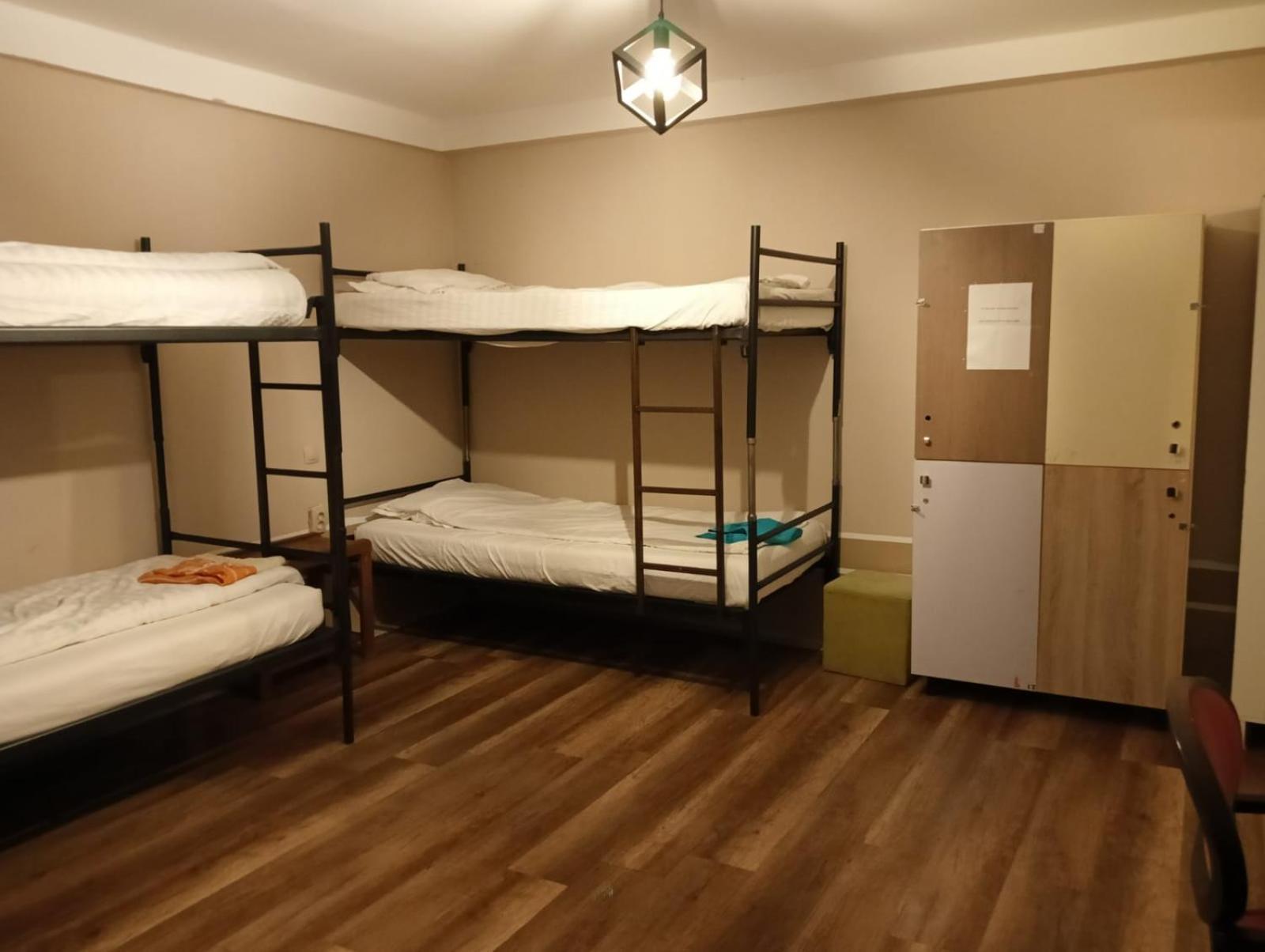 Zen Hostel Cluj-Napoca Luaran gambar