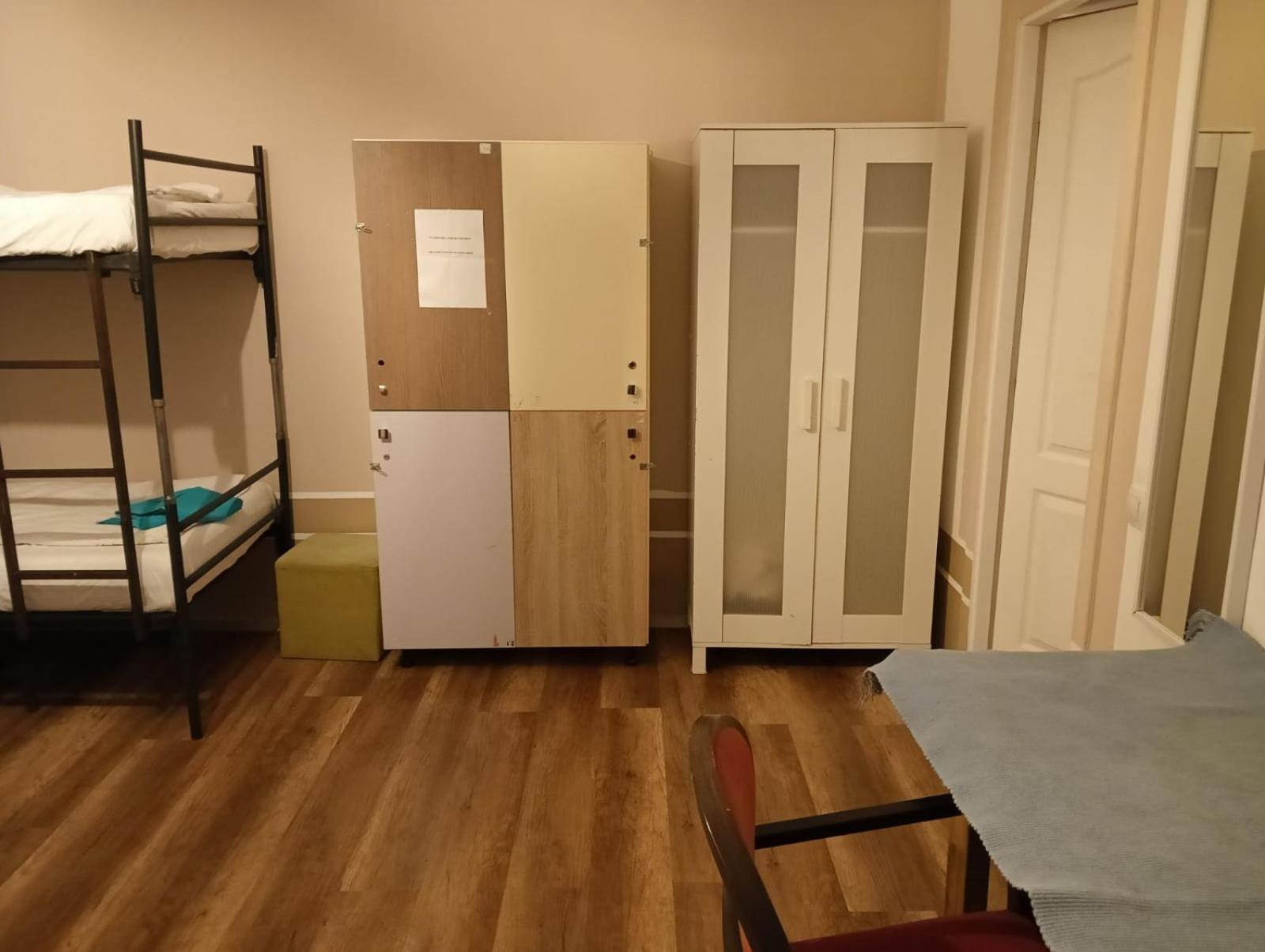 Zen Hostel Cluj-Napoca Luaran gambar