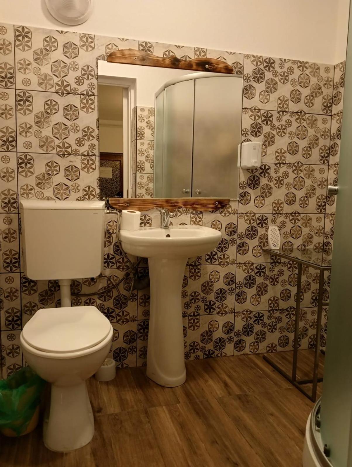 Zen Hostel Cluj-Napoca Luaran gambar